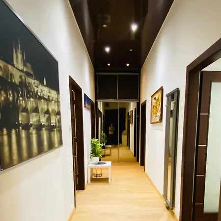 Service - Square Location *